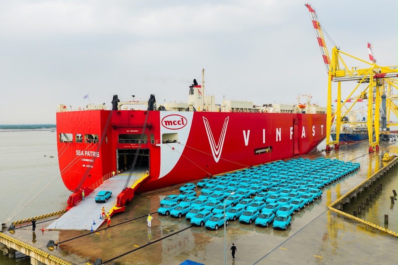 VINFAST vessel Sea Patris loading vehicles at terminal